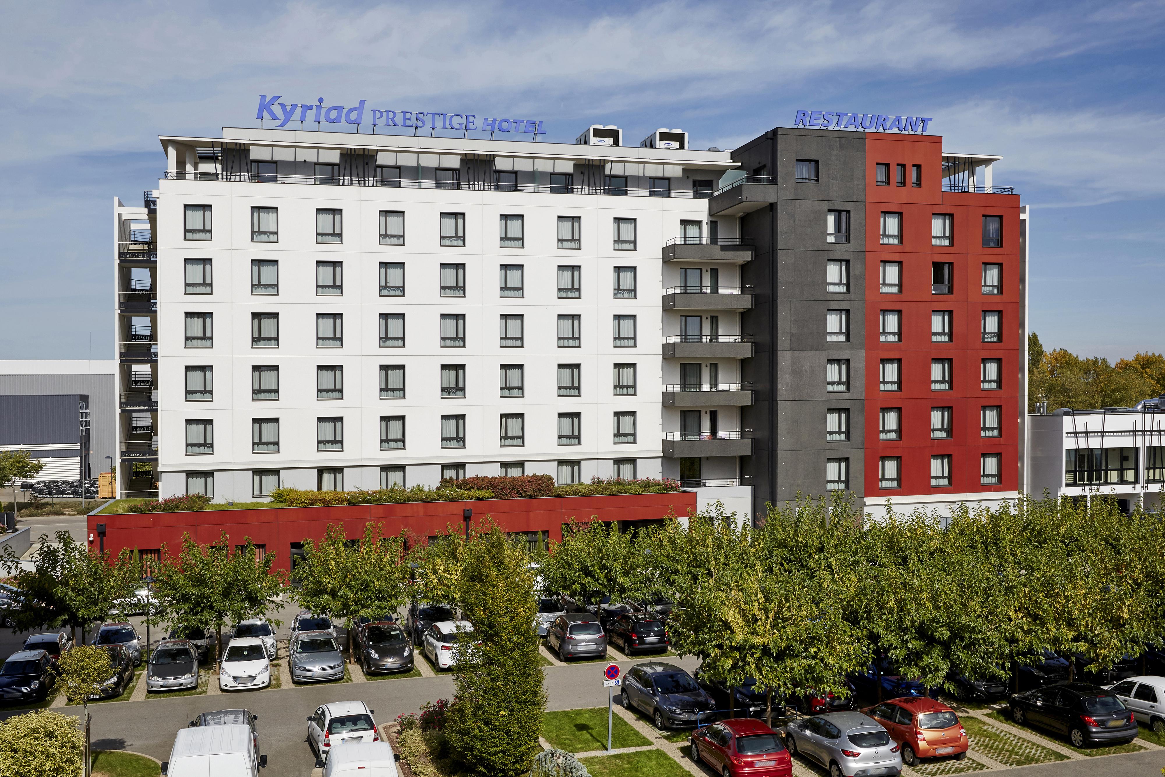 Kyriad Prestige Lyon Est - Saint Priest Eurexpo Hotel And Spa Eksteriør bilde